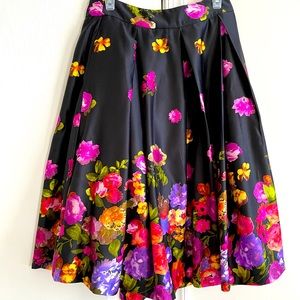 Mix Nouveau Layered Floral Skirt size M